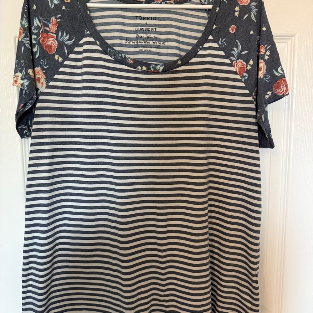 Torrid Black and White Relaxed Boxy T-Shirt